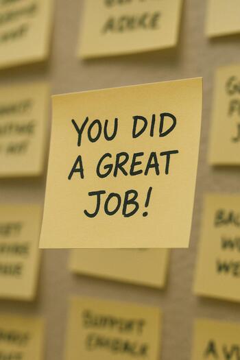 Yapışkan notun yakın planı